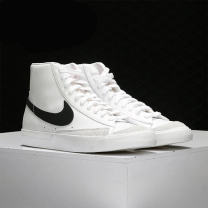 Oryginalne, autentyczne męskie i damskie wygodne trampki Nike BLAZER MID '77 BQ6806-100