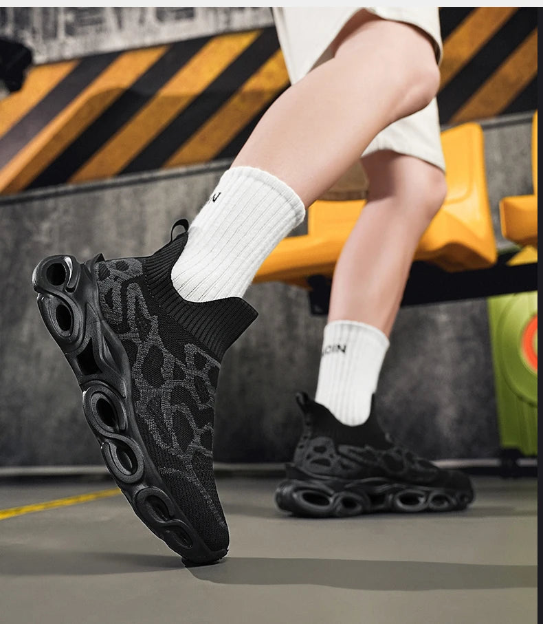 Herrskor Sneakers Herrtennis Skor Lyxskor Herrskor för fritid Träningsskor Tävlingsskor Andningsbara skor Modeloafers Löparskor för män