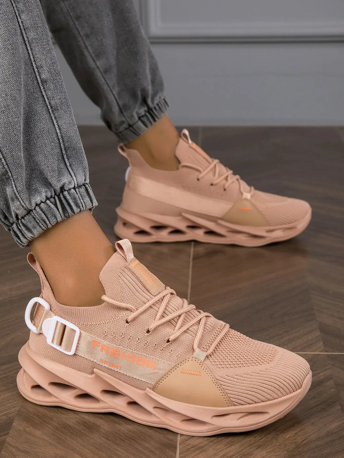 Hot Sale Fashion Purple Casual Sneakers Women Men Blade Running Shoes Big Size 48 Light Breathable Sports Shoes Men Mesh Sneaker