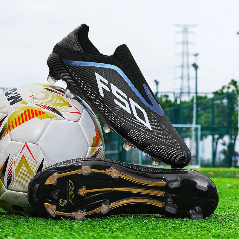 Nouvelles chaussures de football pour hommes, crampons antidérapants pour garçons, baskets de match de haute qualité, modèle montant léger, idéales pour l'extérieur, très vendues