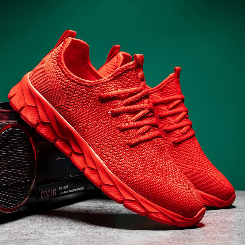 Sapatos de homem Four Seasons novos tamanhos grandes em malha Flyknit, leves e respiráveis, sapatilhas desportivas casuais com sola macia para corrida ao ar livre
