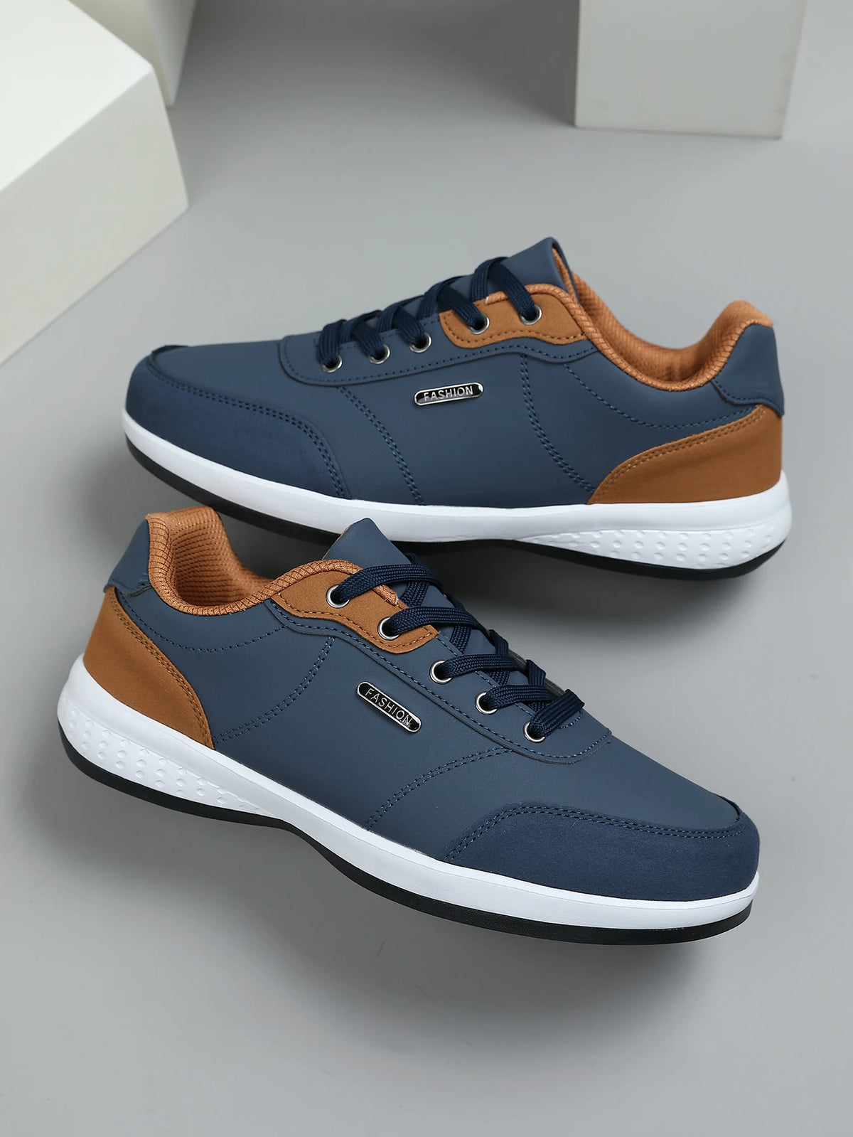 Chaussures de marche imperméables pour homme « Four Seasons » - Chaussures de sport décontractées en cuir pour homme - Chaussures de camping antidérapantes - Chaussures de tennis pour homme