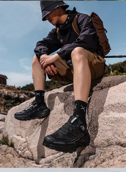 Outdoor Hiking Shoes for Men, Lightweight Trekking Shoes, Breathable Mesh Sneakers, Casual Walking Shoes, Rotating Buckle Design, Non-Slip and Wear-Resistant Trail Shoes, Suitable for Hiking and Camping, 2026 New Running Shoe