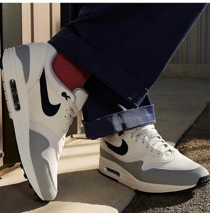 Nike Original Air Max 1 Herren-Low-Top-Retro-Sportschuh mit Luftpolsterung FD9082-002