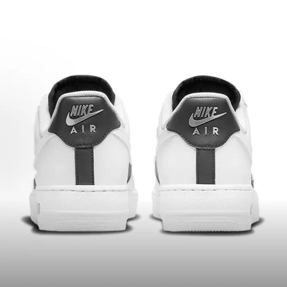 Nike Air Force 1 '07 LV8 : baskets décontractées pour homme, style rétro, en cuir, basses, confortables, pour la ville, DA8571-100