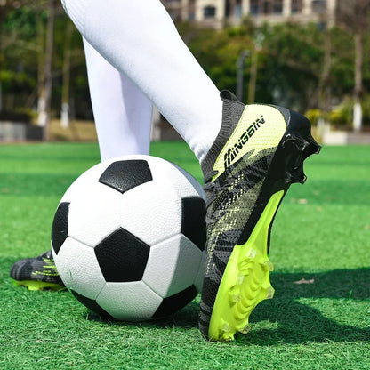 Chaussures de football pour homme, chaussures de foot professionnelles, crampons, futsal, femmes, unisexe, ultralégères, de haute qualité, baskets TF/FG