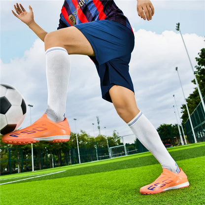 Chaussures de football pour homme, crampons pour gazon, futsal, confortables, pour gazon synthétique, football, sport, ultralégères, FG, antidérapantes, d'intérieur, pour adulte, antidérapantes