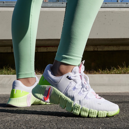 Originalūs Nike Free Metcon 5 moteriški lengvi sportiniai treniruočių bateliai DV3950-104