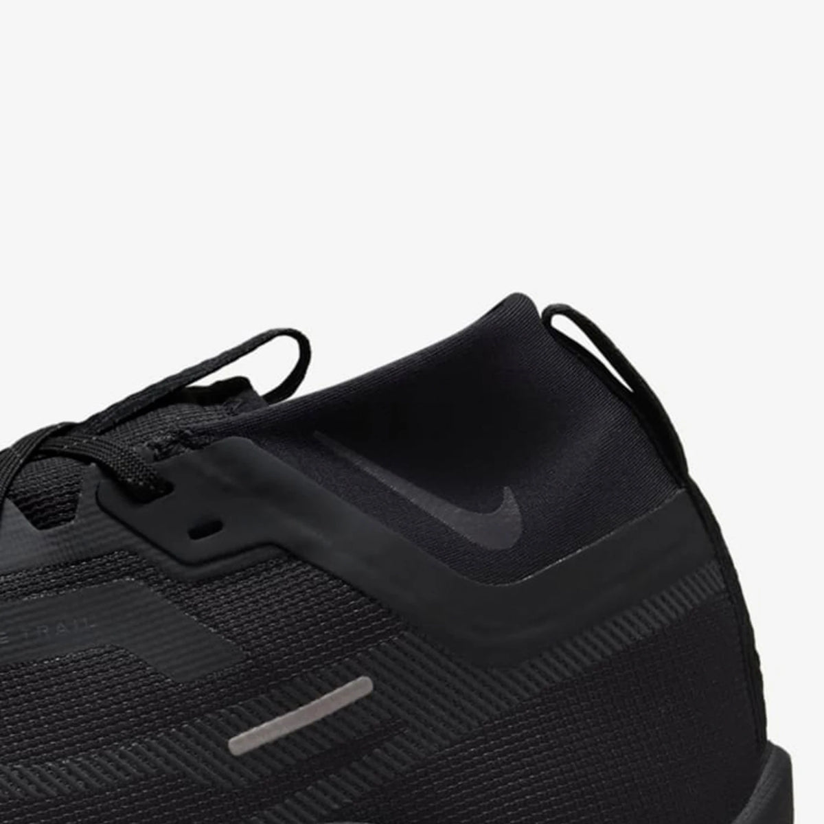 Scarpe da corsa su sentiero imbottite Nike originali da uomo HM9728-002
