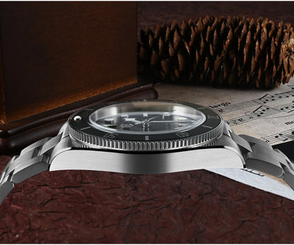 San Martin 40mm Retro Luxury Diver Watch NH35 Automatic Mechanical Watches for Men with Sapphire 200m Waterproof Luminous SN0008