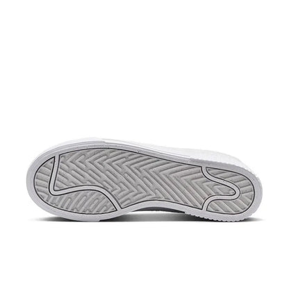 Nike Court Legacy Lift – höjdhöjande suldesign, bekväm halksäker dämpning, slitstarka sportskor FZ2606-100